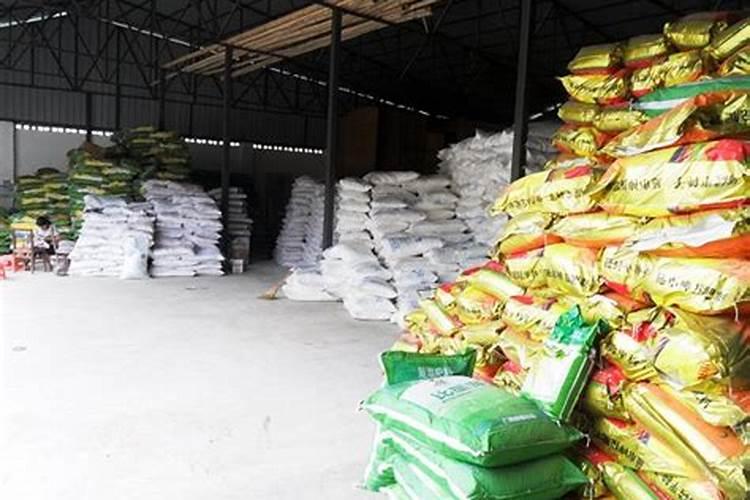 狗狗的钙片和微量元素一起吃可以么