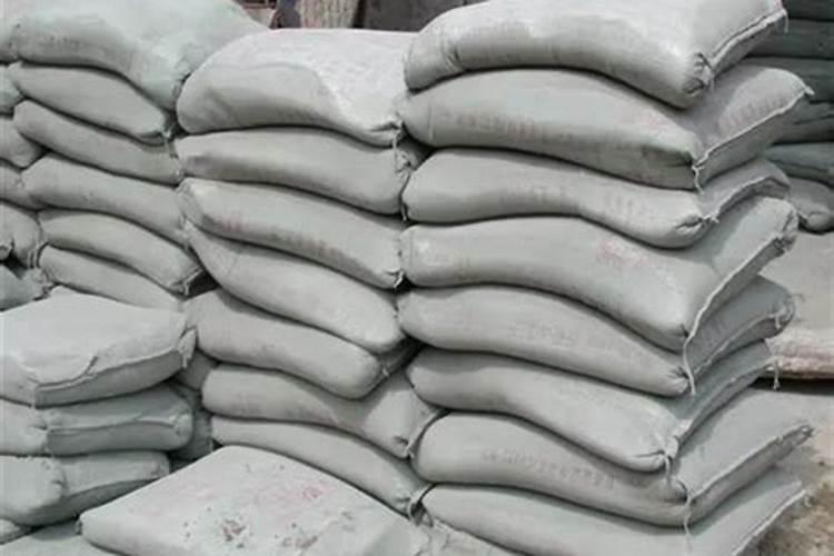 八角树幼苗浇灌水溶肥要间隔多长时间比较合适？