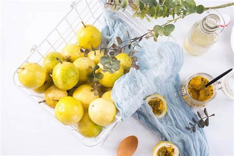 有霜的时间里农作物可以浇水肥吗,菜地很干,早晨又有霜,可以浇水肥...