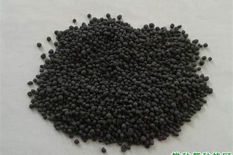 怎样鉴别常用化学肥料的种类？