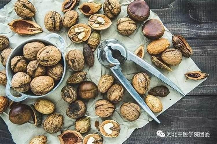 核桃仁能直接放花盆做花肥吗