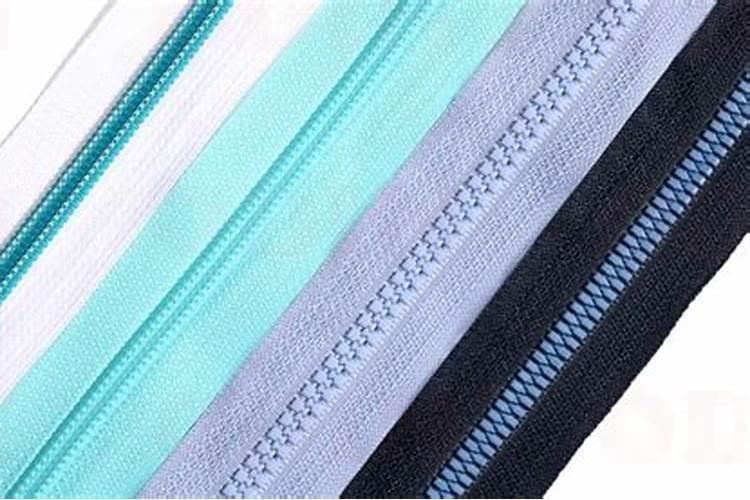 小黄瓜苗用支架怎么养