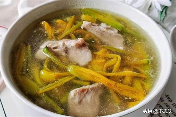 黄花菜开花期想要施肥,应该怎么施肥呢？