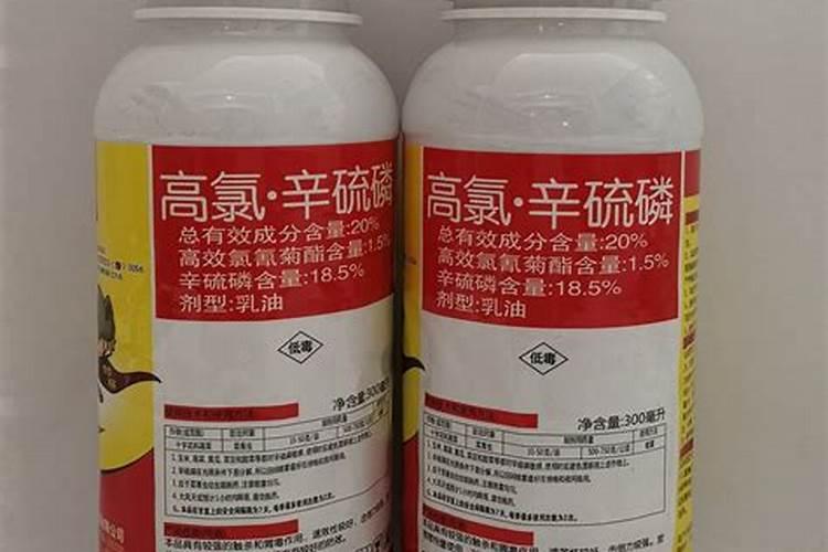 紧急求救,月季叶子上白白的一层粉,手一抹就能抹去,是什么病？怎么防治...