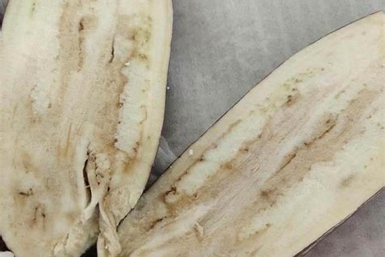 茄子畸形果的出现多与施肥不当有关!要如何预防呢？快看看吧