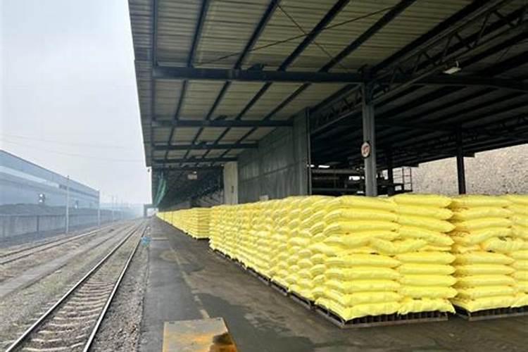 化肥能用来养花吗