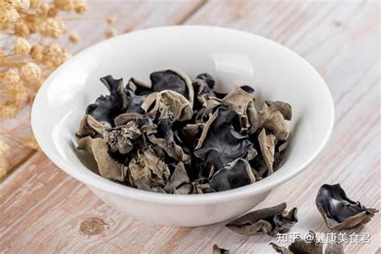 黑木耳打什么叶面肥能增产