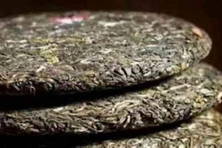 脲铵氮肥能在玉米田里撒施吗？