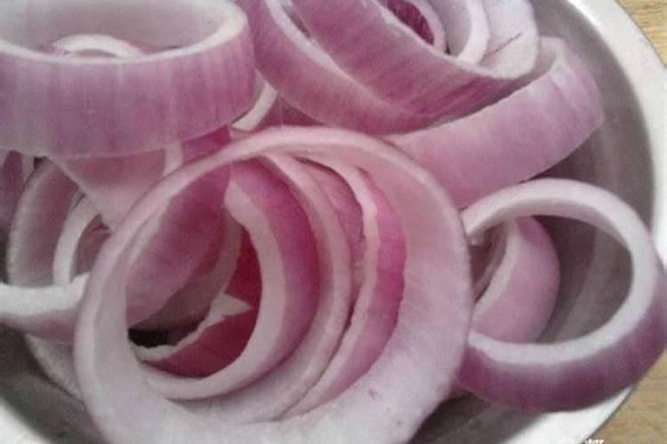 生吃洋葱的好处和坏处