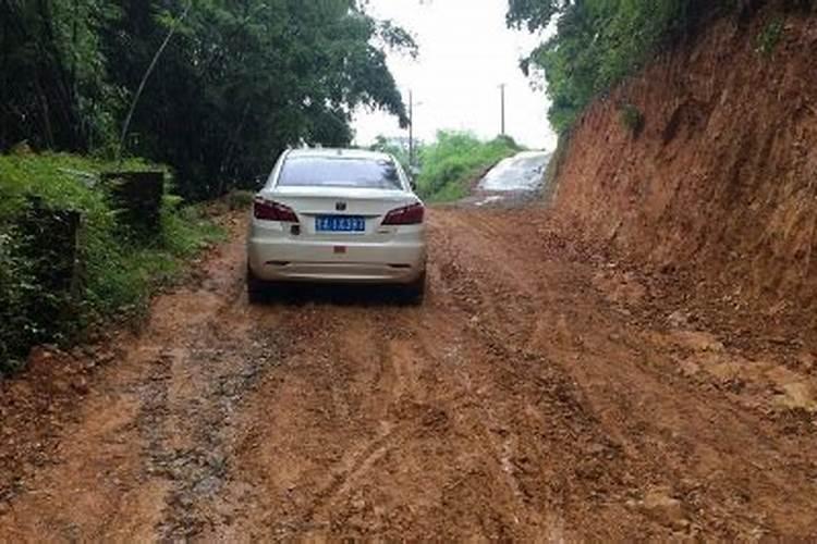 红土掺什么可以让土疏松