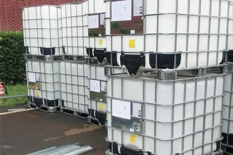 硝基复合肥与尿素相比,哪个更好？