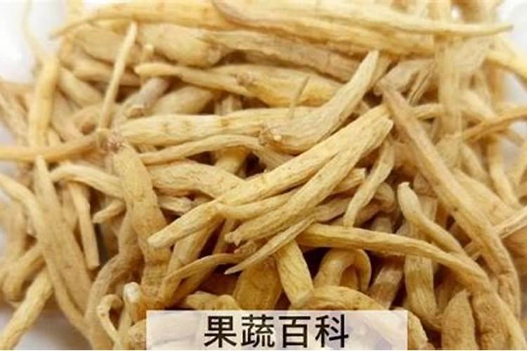 草莓膨果期用什么化肥好？草莓保花保果用什么水溶肥好？