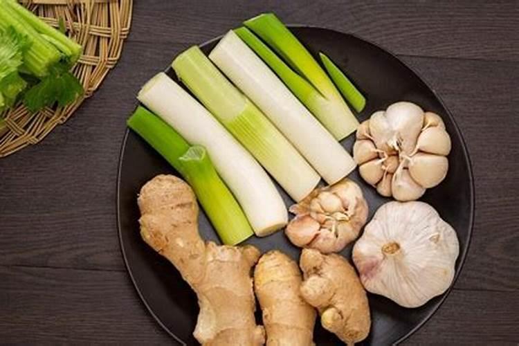 大葱生姜蒜在一起吃有什么效果
