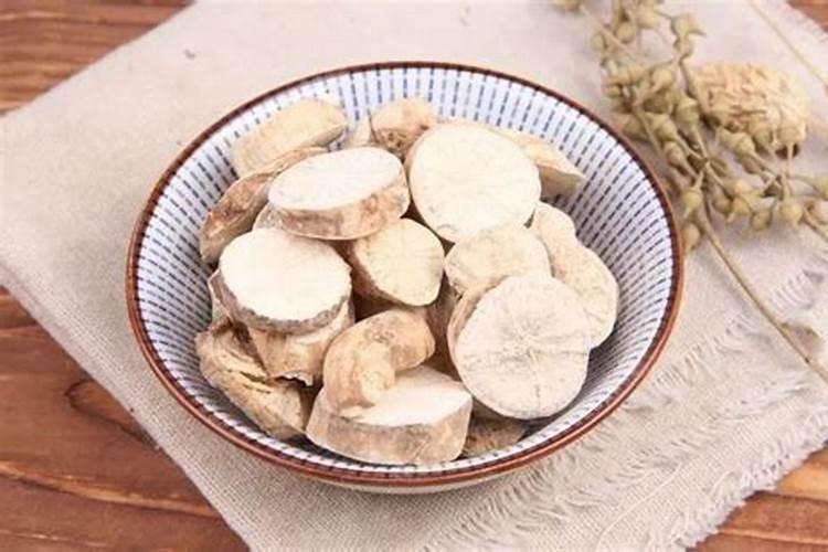 防己最喜欢什么样的生长环境？