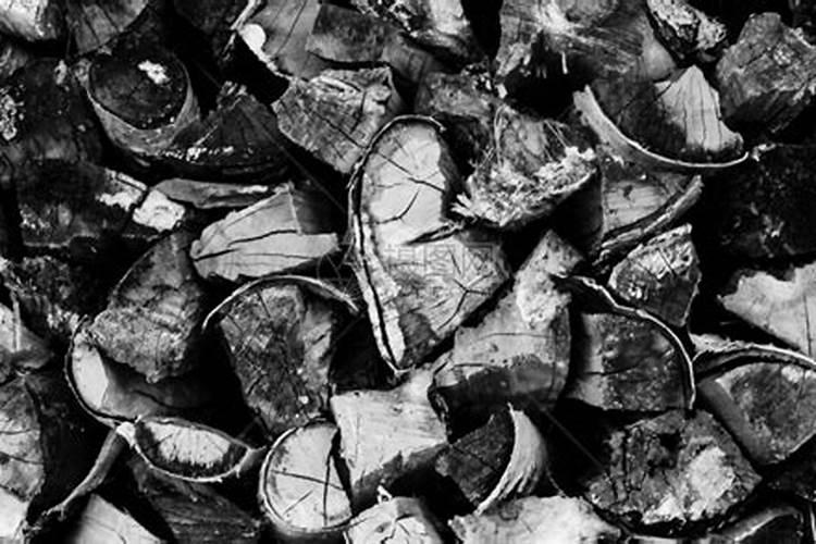 空心菜在割了之后需要放草木灰吗？为什么？