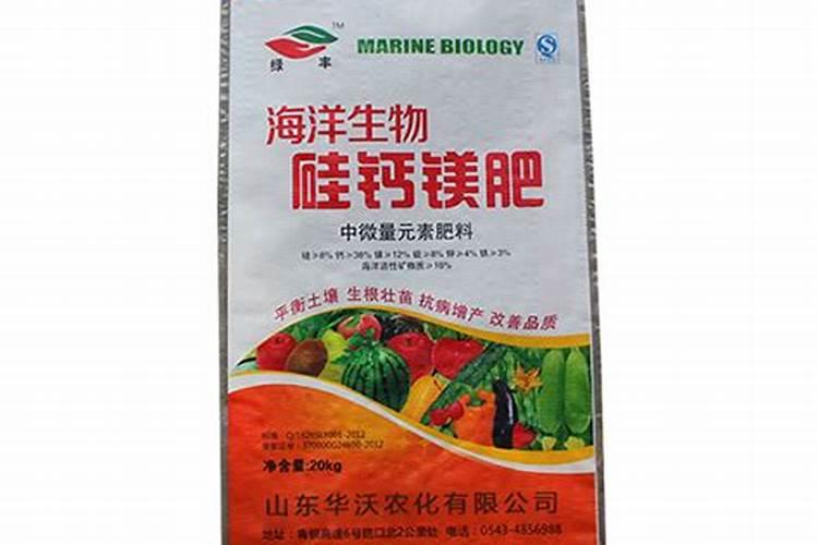 草莓硼肥滴灌好,还是喷施效果好