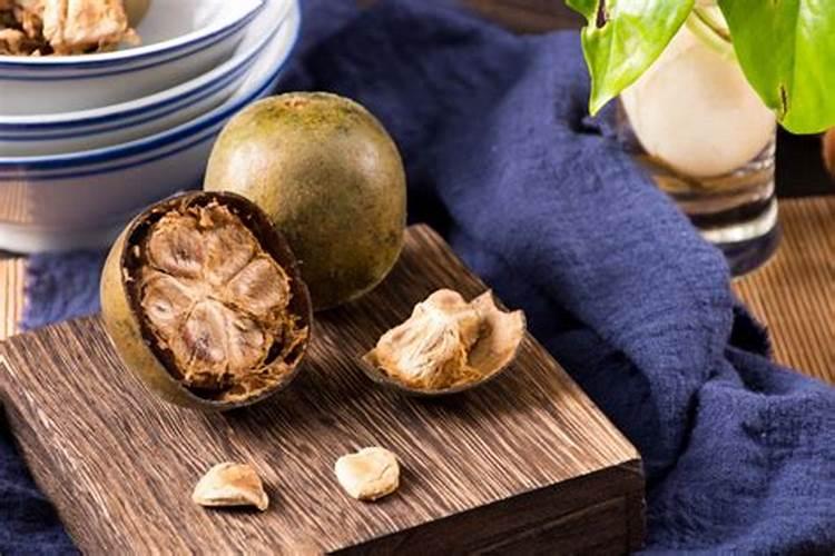 罗汉果长什么样