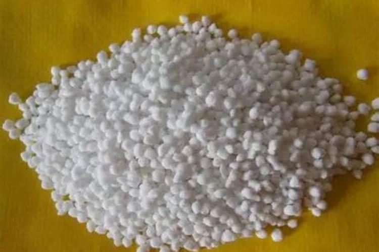 盆栽花怎样用钾肥(钾肥浇花)