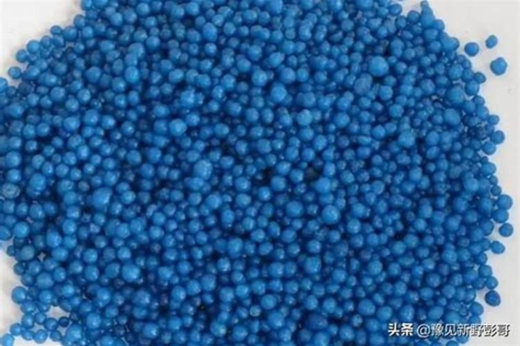 氮肥的简易鉴别中的化学反应方程式有哪些~~列一下如图~