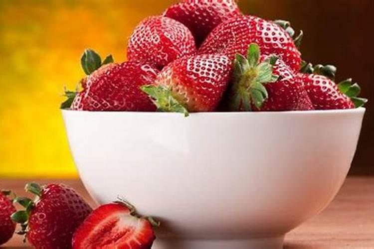 怎么给草莓苗补钙