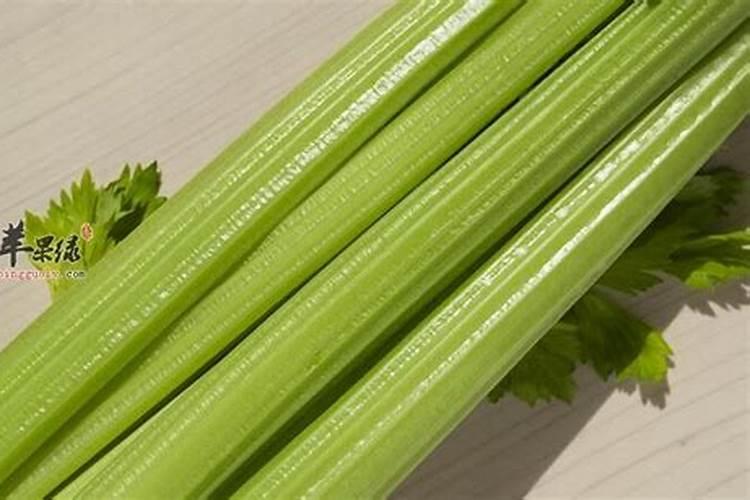 栽完芹菜就可以施肥吗？