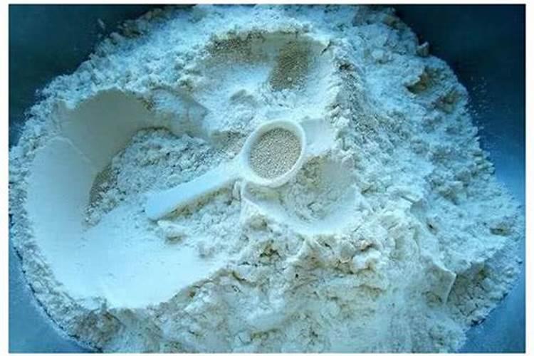 发酵农家肥时加入尿素有什么好处？