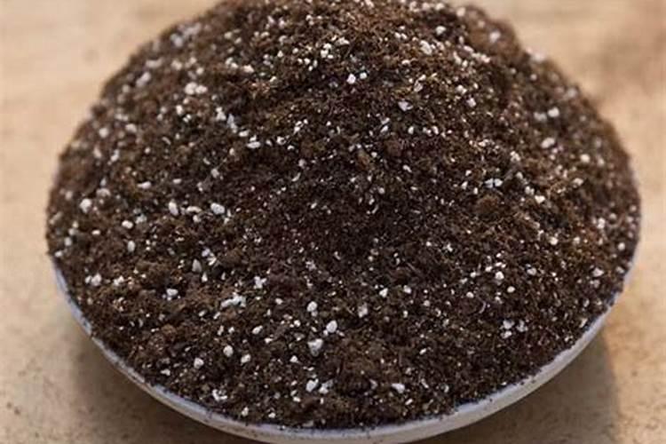 矿源黄腐酸钾和生化黄腐酸钾两者区别大吗？