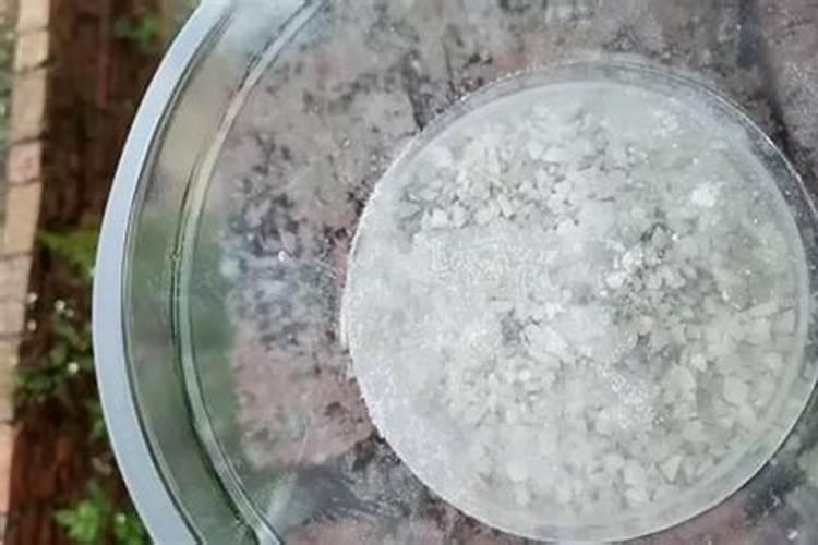 冰粉加石灰对人体有害吗