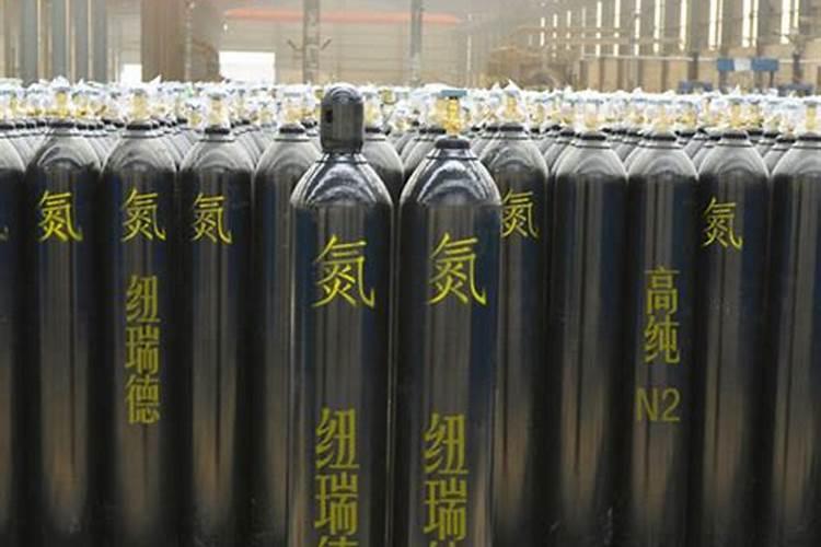 小桃树能不能施氮肥,用什么种类的氮肥最合适呢？