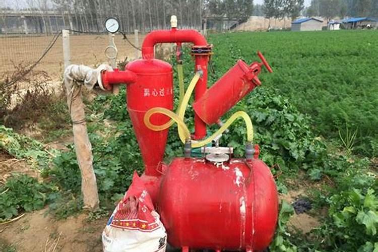 三氯异氰尿酸稀释后在施肥罐中与水、尿素,一铵混合会发生爆炸吗