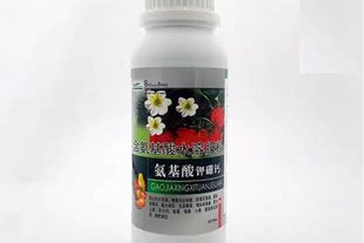 巨峰葡萄喷施什么叶面肥能提高坐果率？