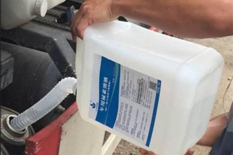 尿素和复合肥溶水混合施可以吗