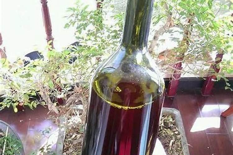 荷花复合肥可以直接发在水里养花吗？