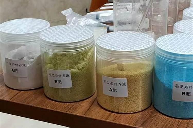 配制无土栽培蔬菜营养液可供选择的氮肥有哪几种？有什么特性？