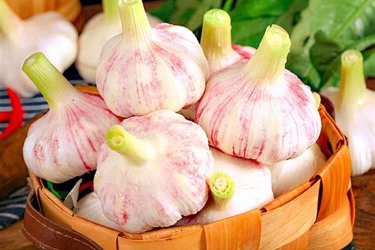 大蒜叶面肥喷什么肥最好