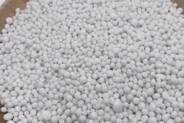 复合肥可以兑水喷叶子吗