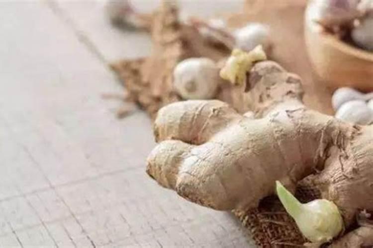 大姜种植后头两次浇水应怎么冲施肥料？