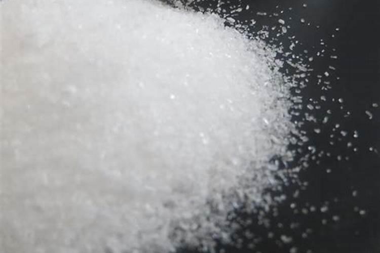 杨梅树施用硫酸美有什么好处+,什么时候施肥？