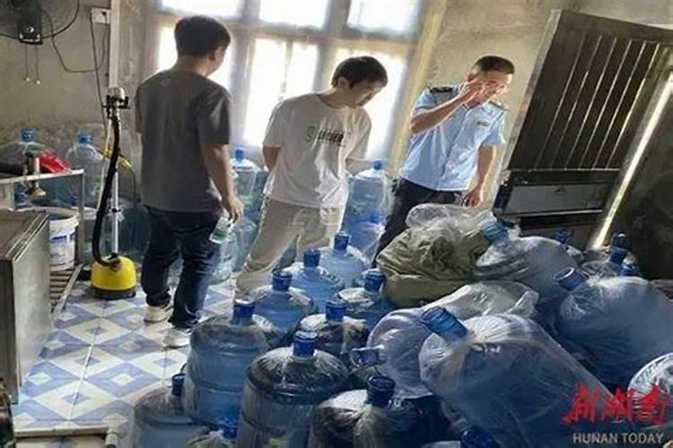 水桶装肥料能代替复合肥吗？