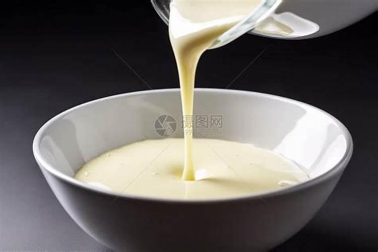 鱼汤凝固的原因是什么？