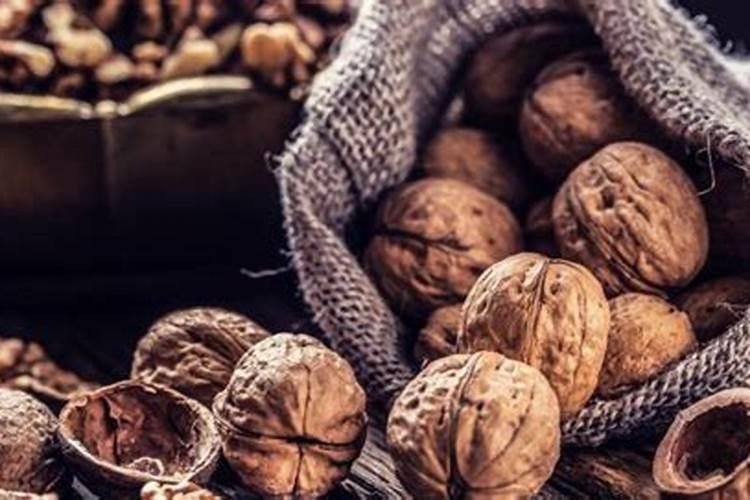 核桃树什么时候施钾肥最好