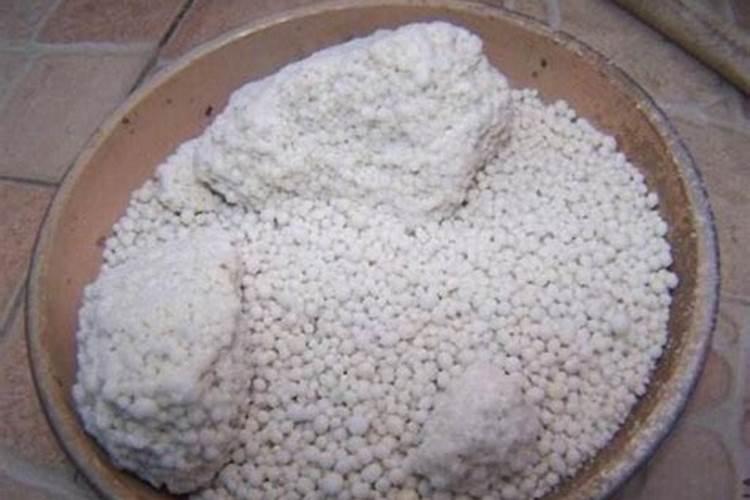 复合肥怎么兑水浇花