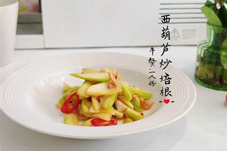 请问律师卖假肥料已达到六万元应受什么处罚？