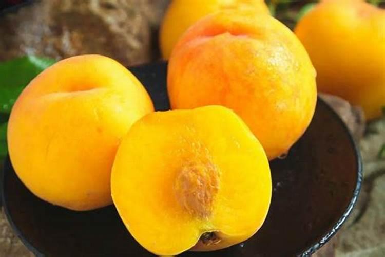 黄桃施肥时间,具体是什么时候呢？