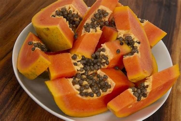 番木瓜在什么时期可以追肥？