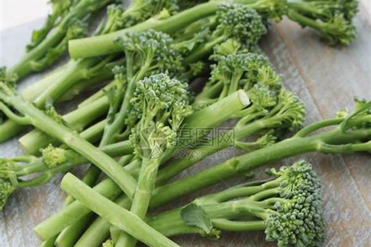 西兰花座果期用什么叶面肥效果好？西兰花保花保果冲施什么肥料好？