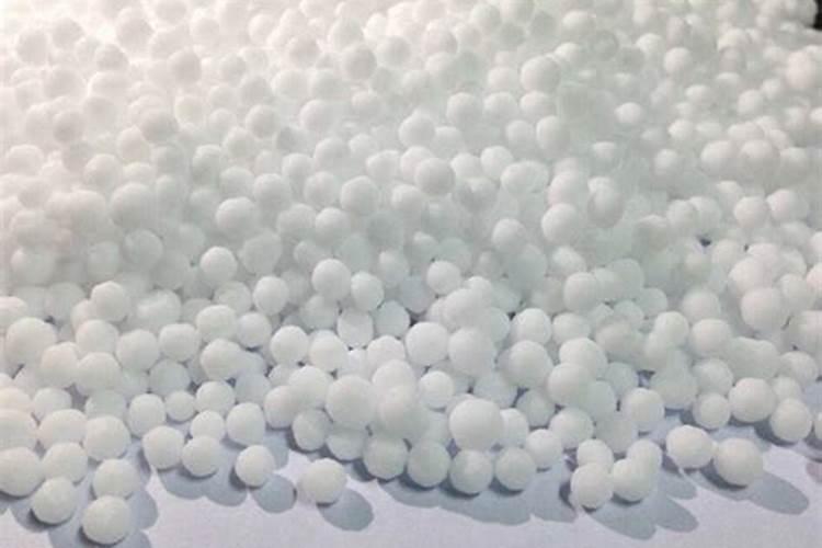 尿素肥的正确使用方法 如何正确使用尿素肥