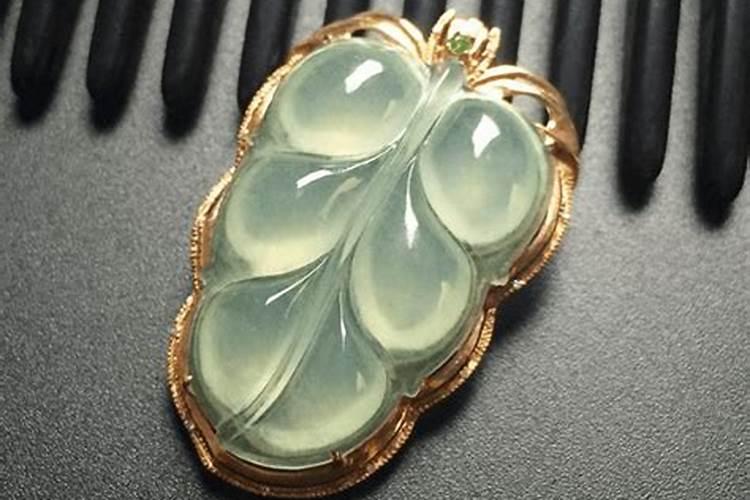 黄瓜喷叶绿素还用授粉吗