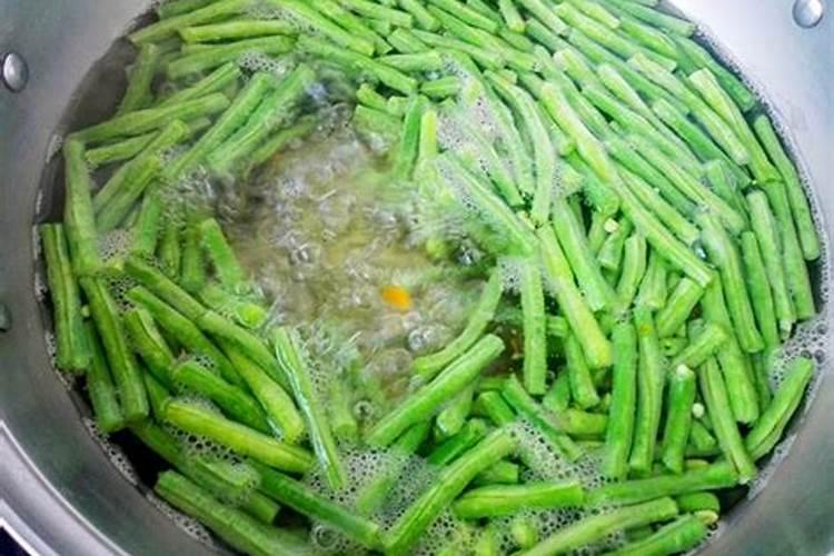 种植豇豆在花期,对水肥的要求都有哪些？