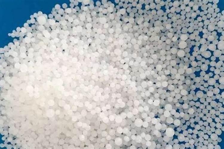 玉米大喇叭口期用液氮肥可以替代尿素吗